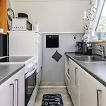 4 Person In